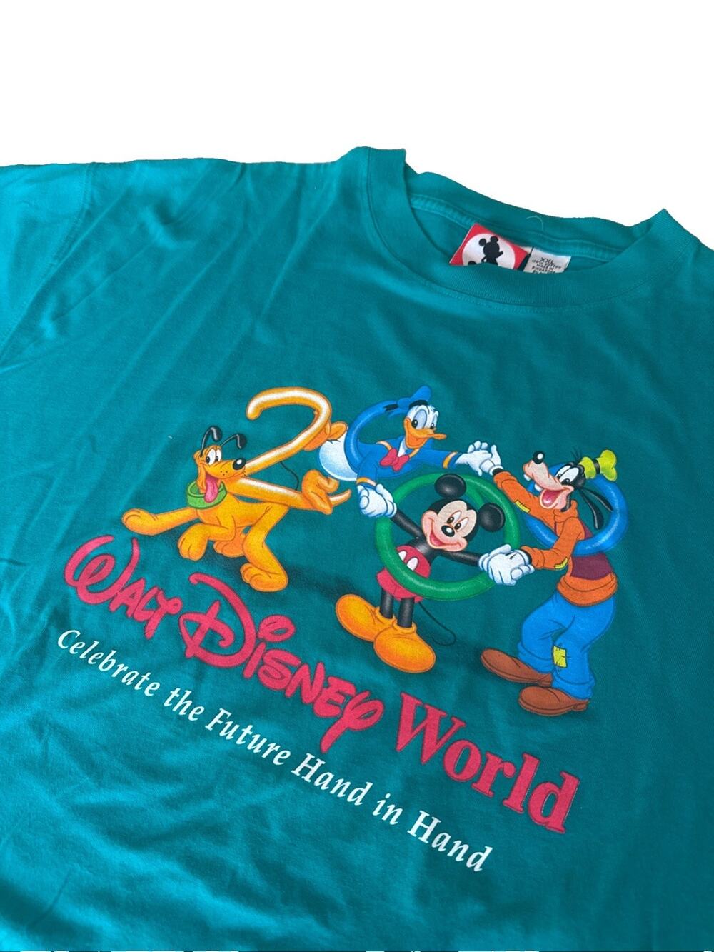 Disney World Celebrate the Future Hand in Hand T-Shirt XXL GREEN Vintage